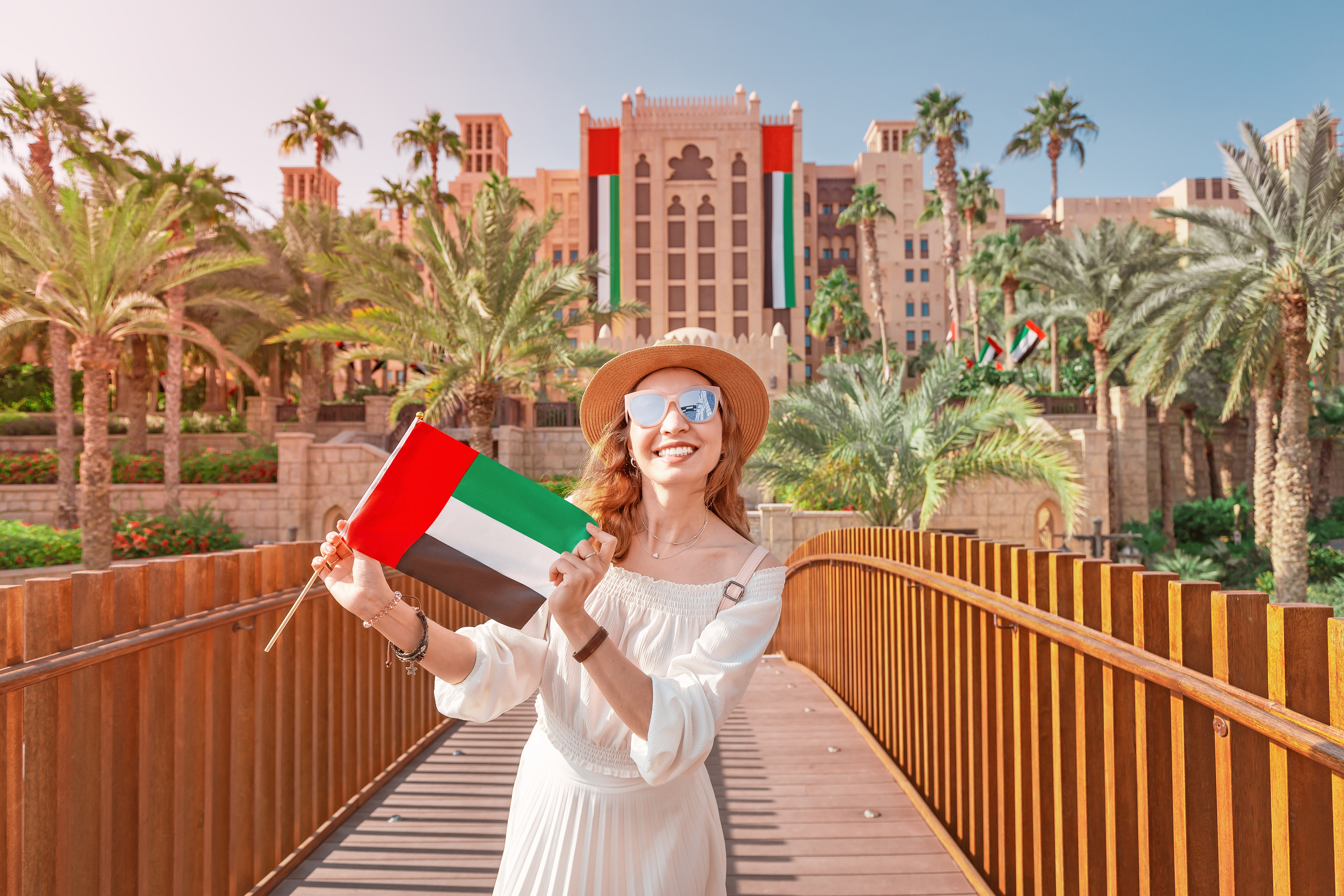 Девушка в ОАЭ, где она может получить гражданство