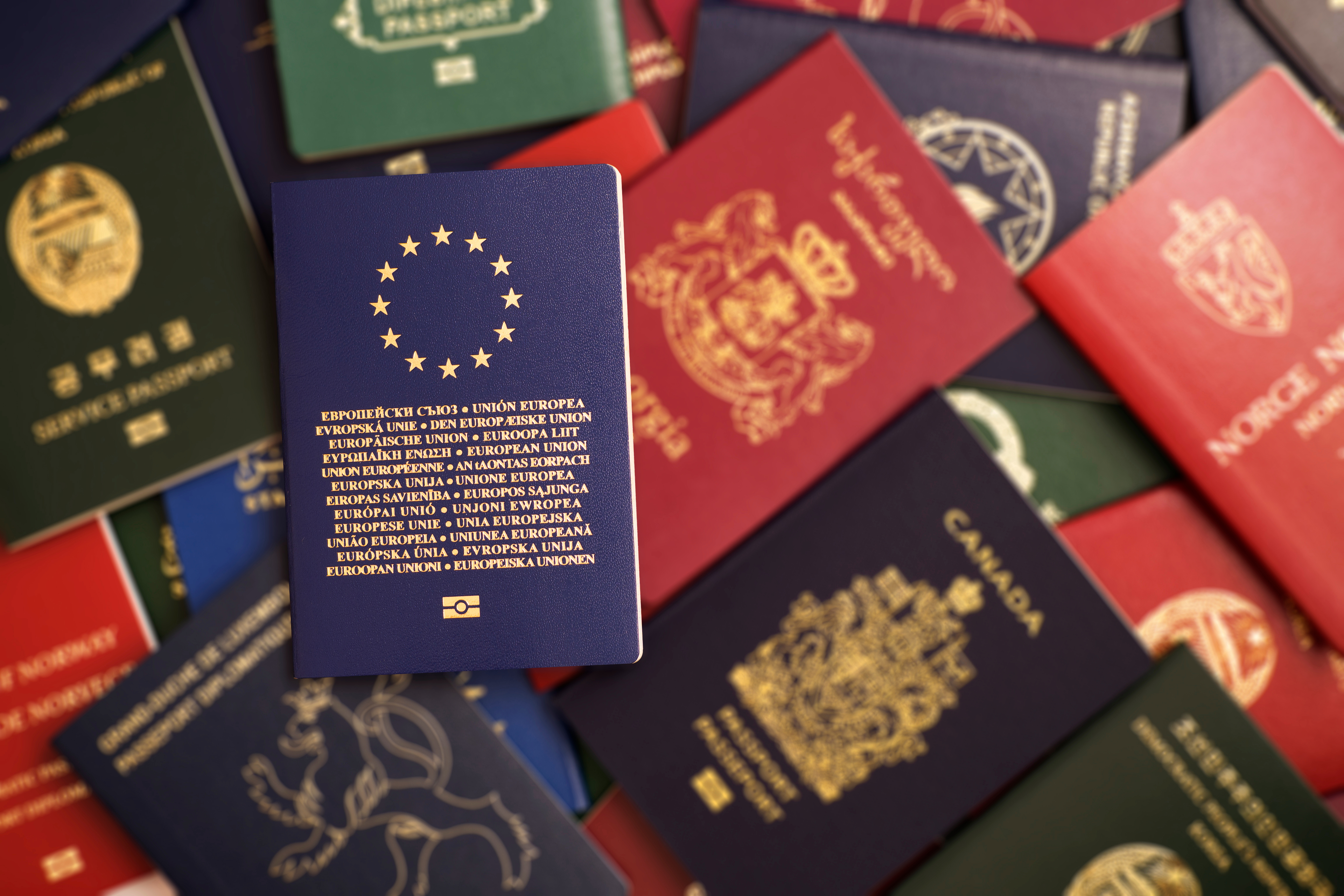 Простые способы оформления второго паспорта