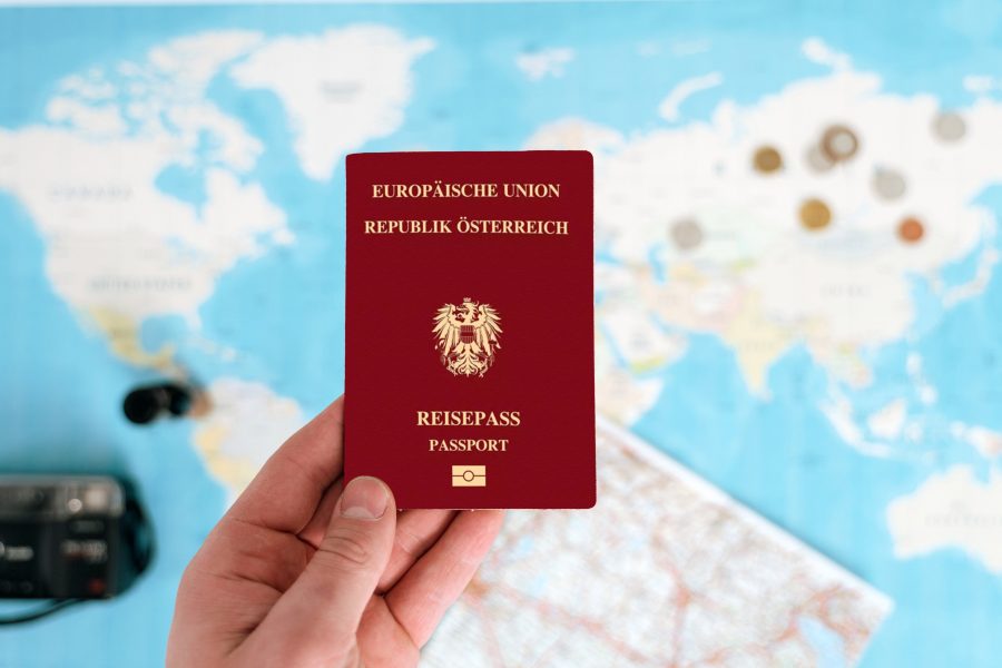 Паспорт Австрии с Migronium