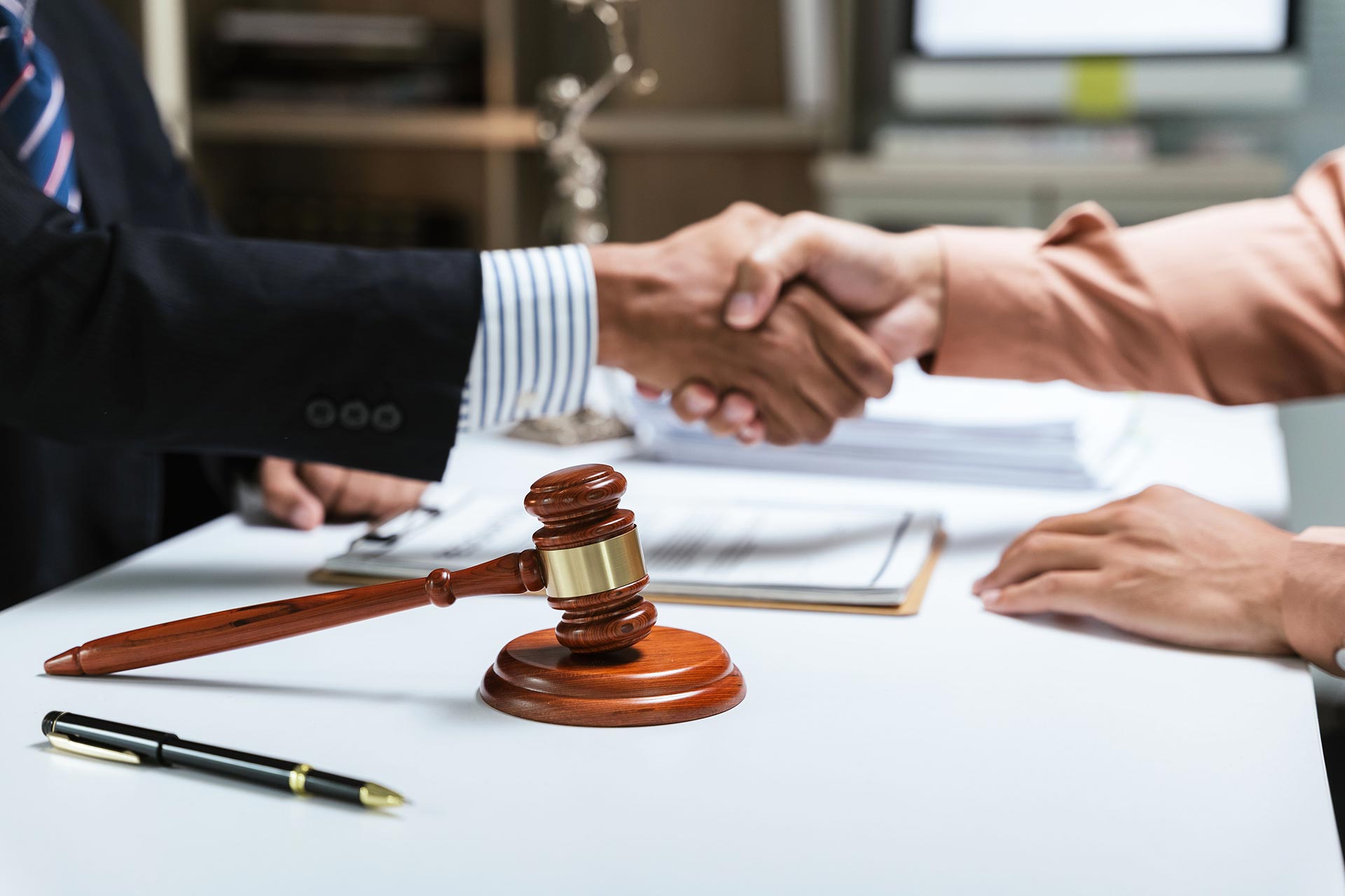 Кто может получить ВНЖ Азербайджана